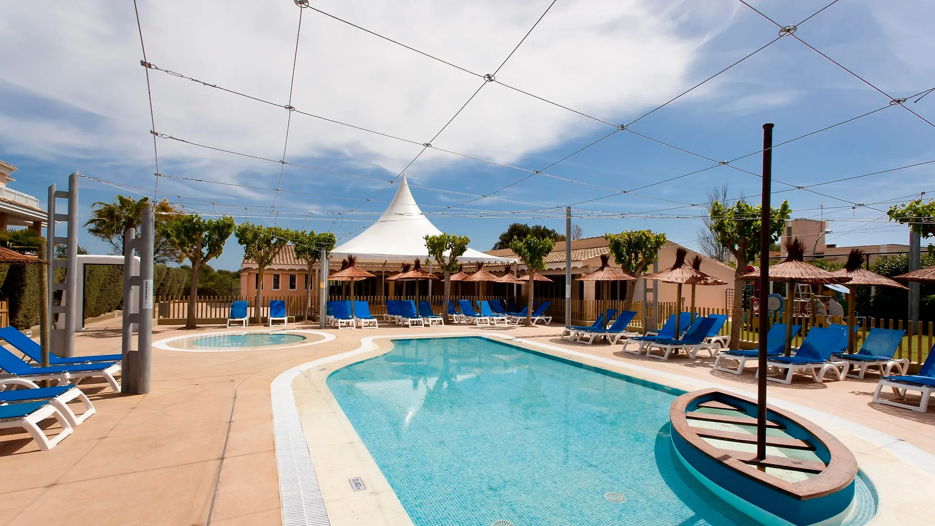 **** Отель Insotel Cala Mandia Resort Испания